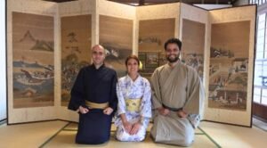 Indossare un autentico Yukata a Kyoto: 3 trucchi per un'esperienza unica